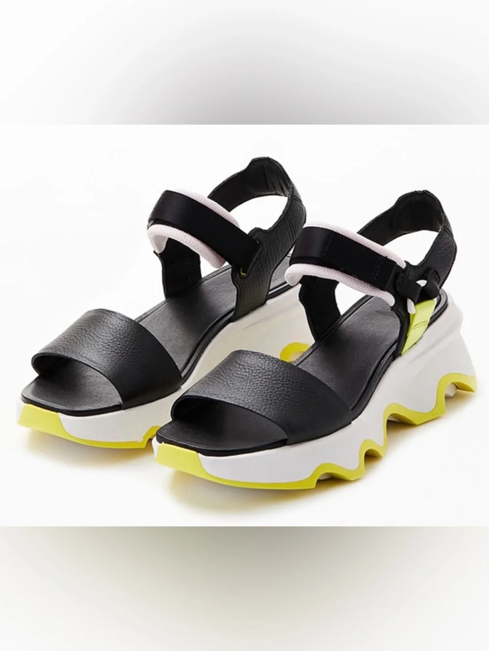 SOREL Women's Kinetic Impact Y
Strap Sandals in black , Sz 8 - Picture 3 of 15